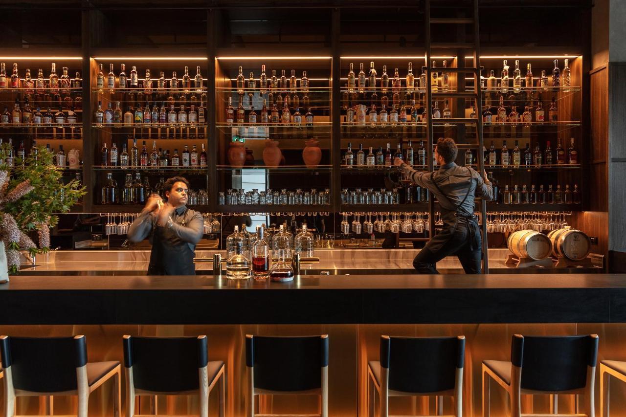 Next Hotel Melbourne, Curio Collection By Hilton Exterior foto The Bar